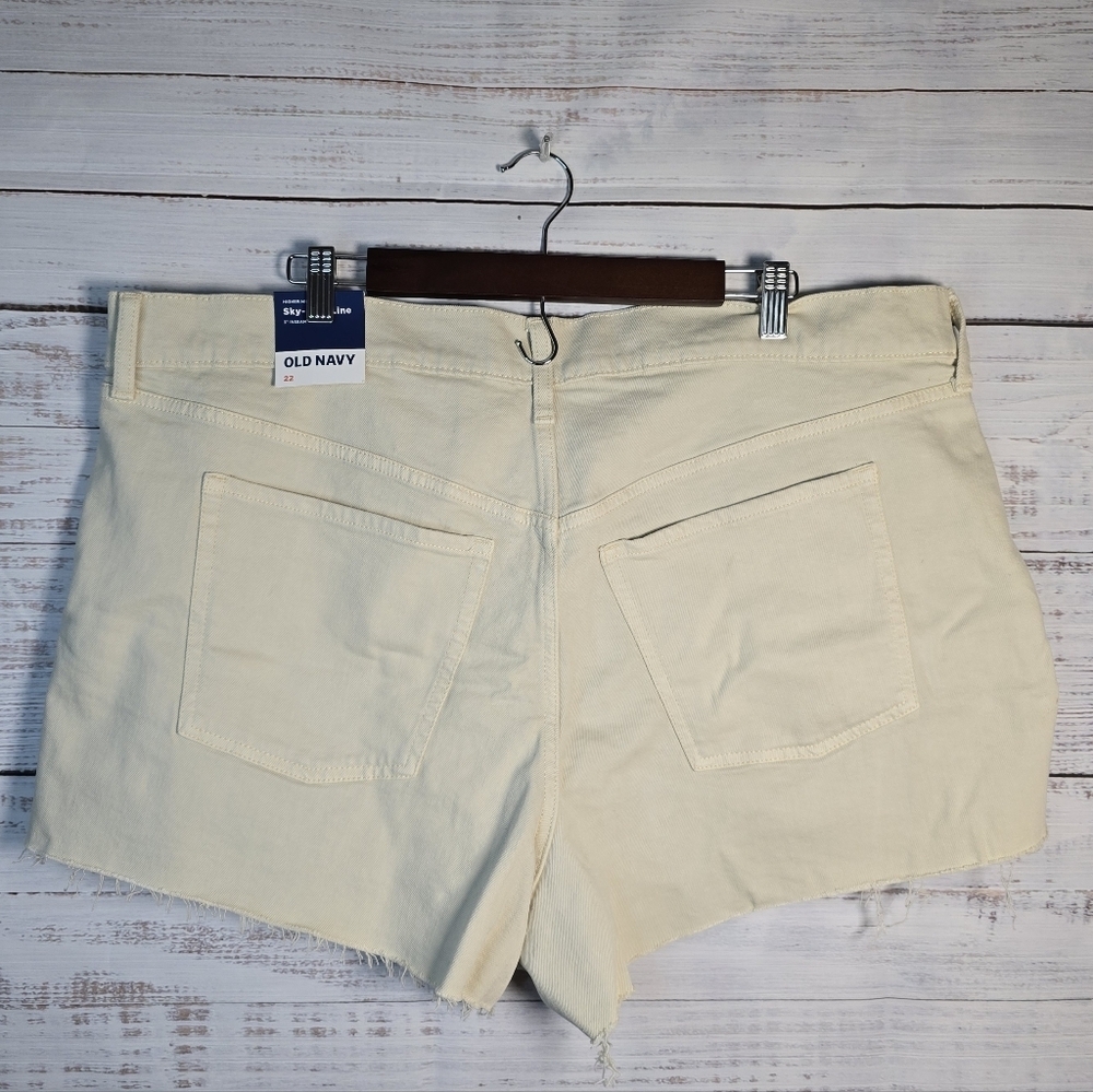 NWT Old Navy Cream 3" Womens Raw Hem‎ Shorts Plus Size 22 Sky-hi Aline - Picture 2 of 7